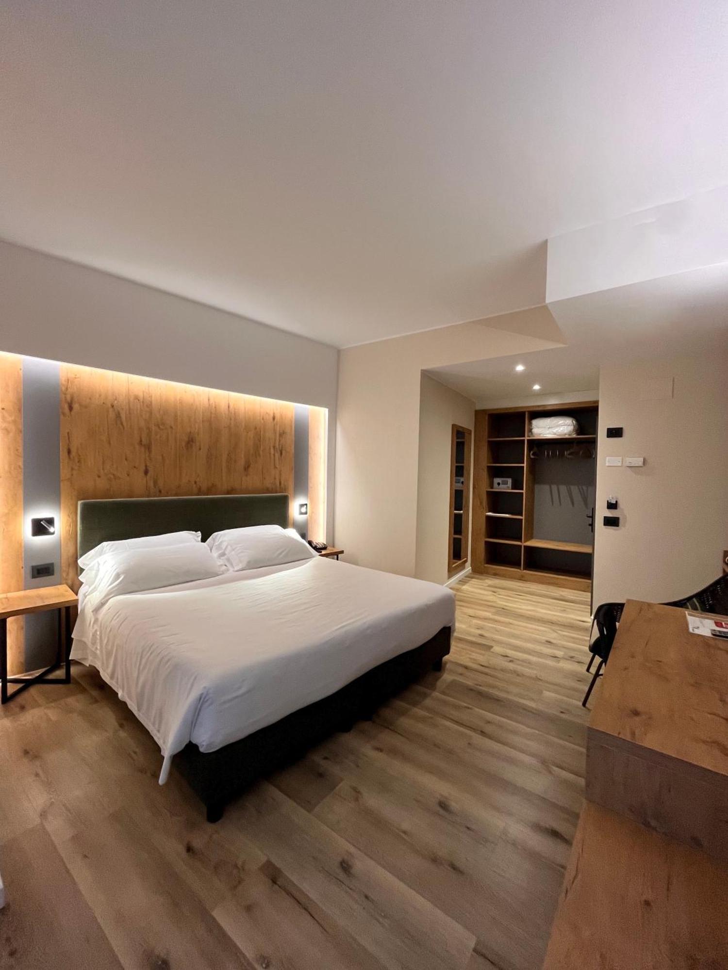 Hotel America Trento Exterior photo